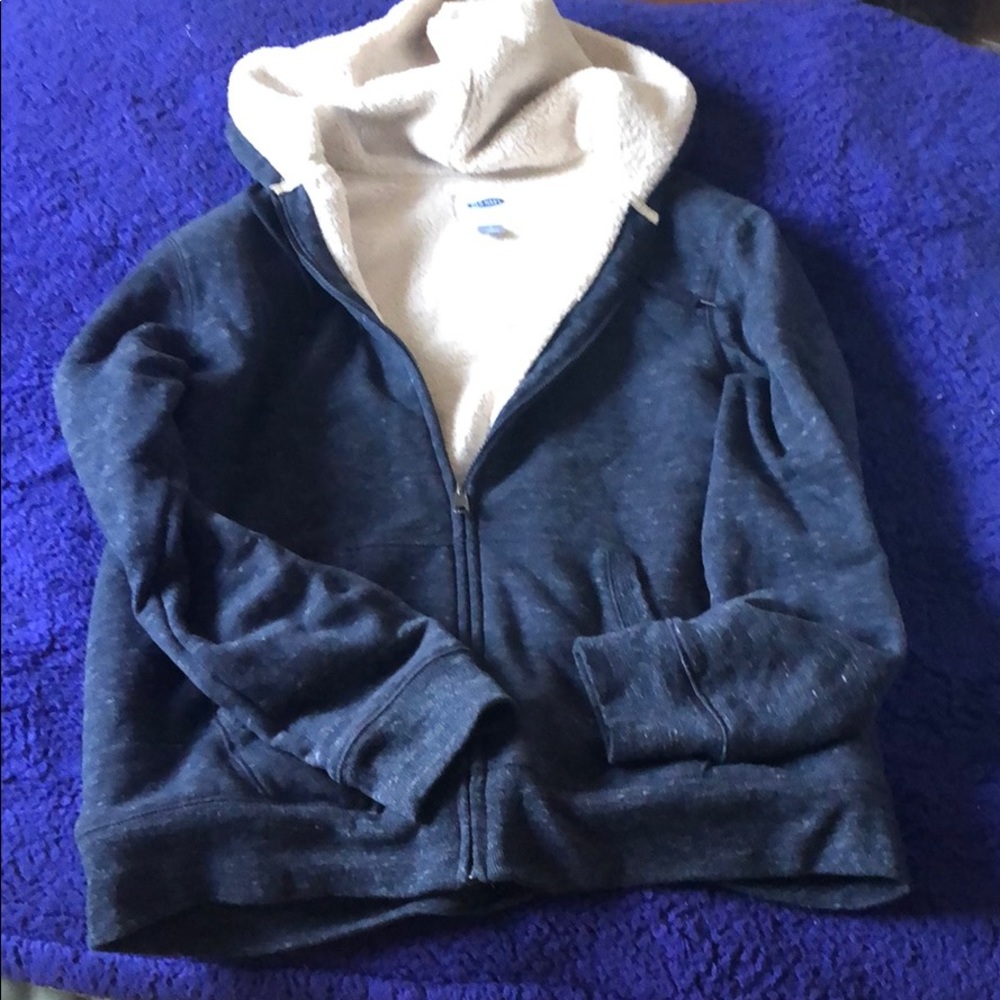 Men’s zippered hoodie size L